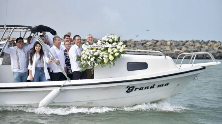 Con ofrenda floral en el mar al Comandante eterno se recuerdan los 66 del Granma en Tuxpan