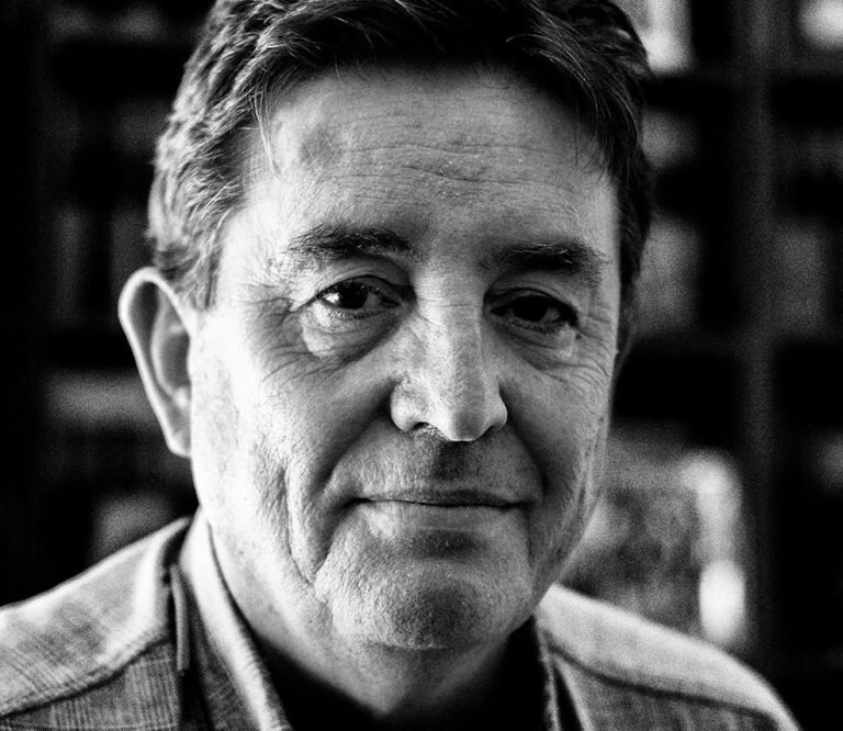 “La poesía en un tiempo de tanto vértigo y prisa invita a la calma”: Luis García Montero