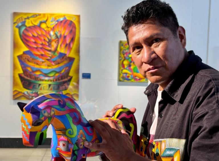 “Ser llevador de color es mi misión de vida”, reconoce Mamani Mamani