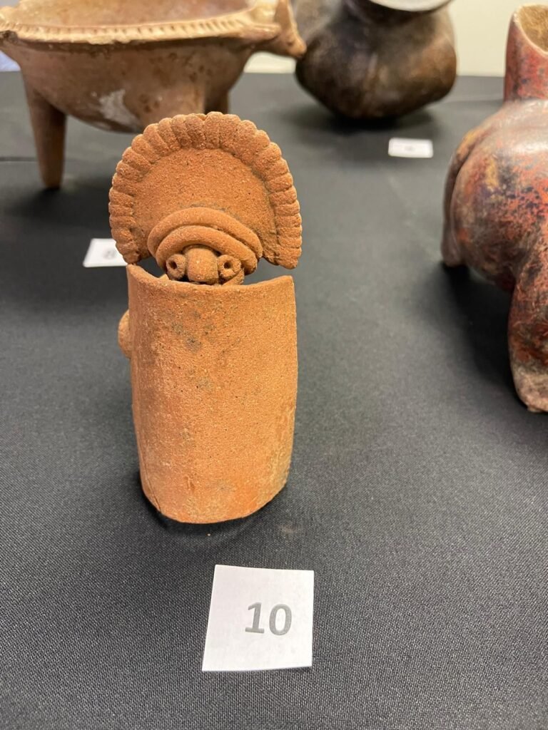 Restituyen a México 32 piezas arqueológicas localizadas en Estados Unidos
