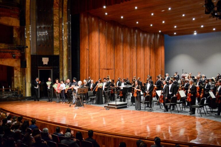 El Inbal rinde emotivo homenaje al compositor mexicano Gonzalo Curiel en el Palacio de Bellas Artes