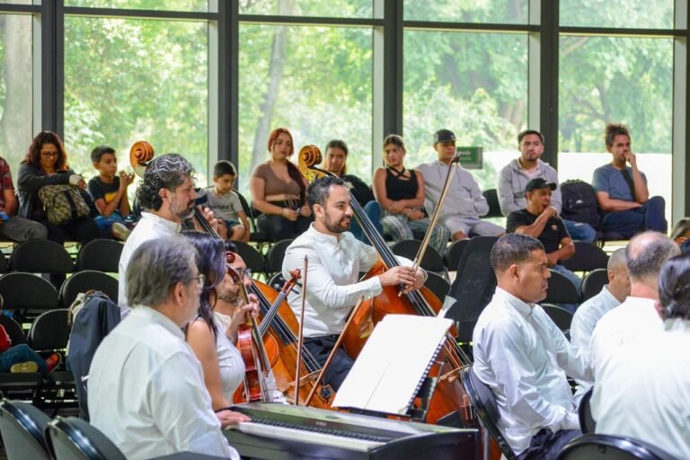 La Orquesta de Cámara de Bellas Artes ofrece concierto inclusivo a personas neurodivergentes