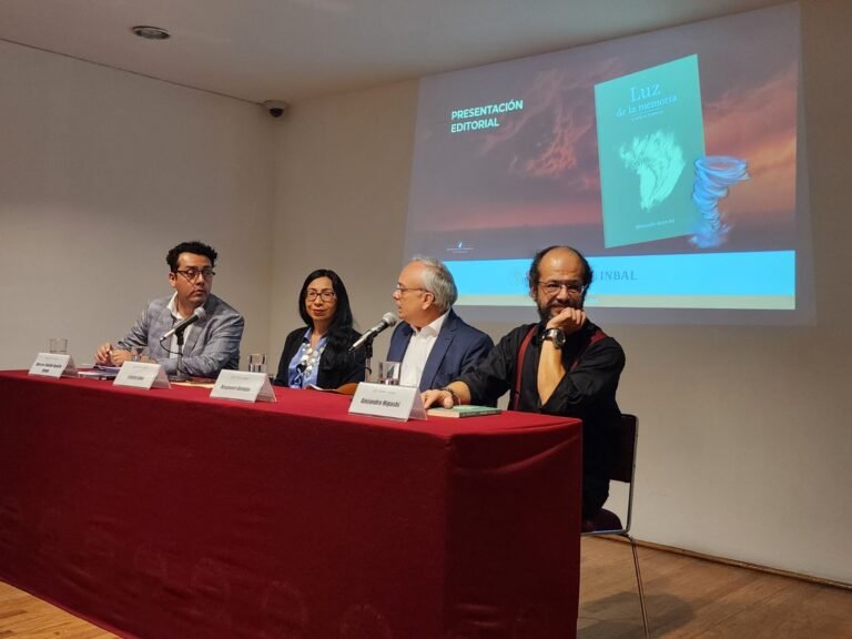 Presentan el libro Luz de la memoria y otros poemas, de Benjamín Barajas