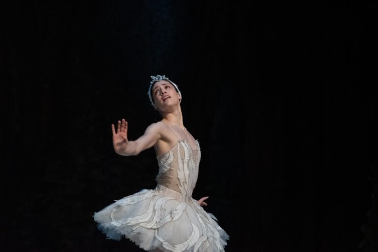 La Compañía Nacional de Danza ofrece función única de Lago de los cisnes en el Auditorio Nacional