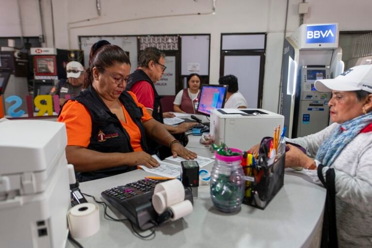 Gran afluencia se ha registrado en los primeros días del cobro del Impuesto Predial 2025, en Tuxpan