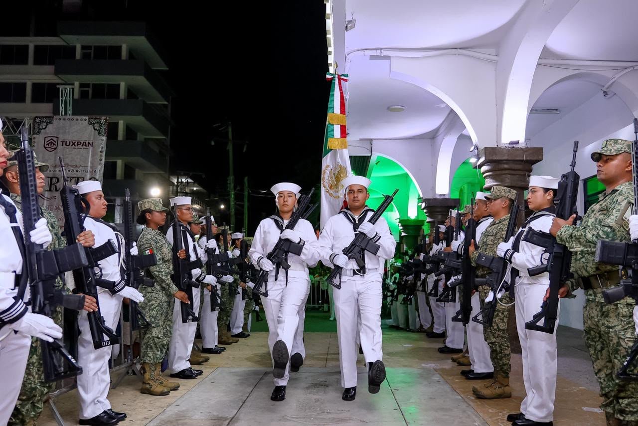 Noche histórica del Grito de Independencia — foto 2